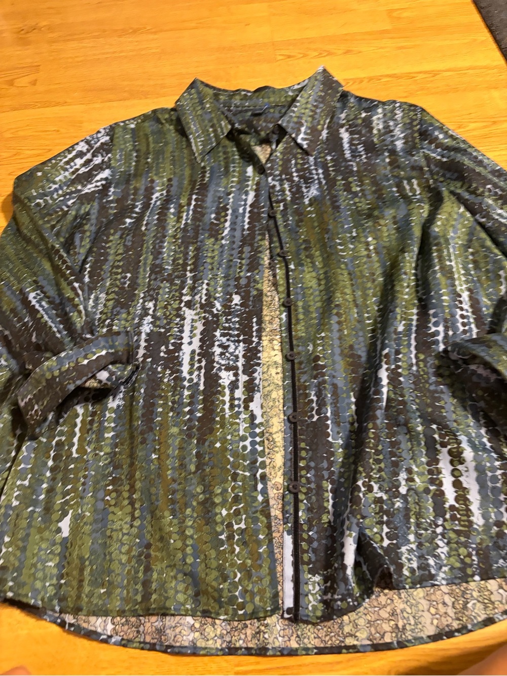 Westbound Olive Green & Navy Patterned Button-Front Blouse with velvet piping 3x
